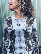 Load image into Gallery viewer, Thread Journeys Eucalyptus Cropped Long sleeve ~ Merino ~ M ~ NEW