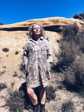 Load image into Gallery viewer, Beige Long top/dress ~ Linen ~ S/M