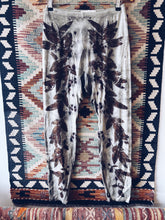 Load image into Gallery viewer, Eucalyptus Leggings ~ Merino ~ 2 XL ~ New