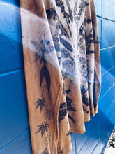 Load image into Gallery viewer, Maple & Gum ~ Men's / Unisex longsleeve ~ Cotton ~ M Homegrown Botanica