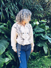 Load image into Gallery viewer, Wild Eucalyptus shirt ~ Linen ~ M/L Homegrown Botanica