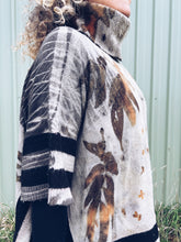 Load image into Gallery viewer, Ultra Thick Poncho ~ Wool ~ Freesize
