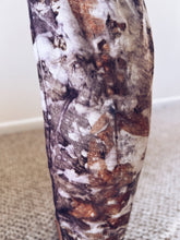 Load image into Gallery viewer, Thread Journeys Oak leaf Leggings ~ Merino ~ L ~ New