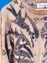 Load image into Gallery viewer, Maple & Gum ~ Men's / Unisex longsleeve ~ Cotton ~ M Homegrown Botanica