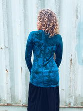 Load image into Gallery viewer, Blue Longsleeve ~ Merino ~ M Wild Botanica