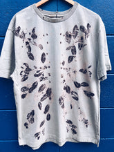 Load image into Gallery viewer, Feijoa Burst ~ Men's / Unisex Tee ~ Cotton M/L Homegrown Botanica