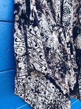 Load image into Gallery viewer, Batik Kimono - Java - Dark Brown - Homegrown Botanica