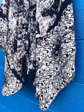 Load image into Gallery viewer, Batik Kimono - Java - Dark Brown - Homegrown Botanica