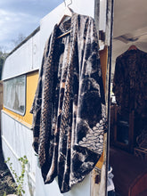 Load image into Gallery viewer, Batik Kimono - Java - Dark with sleeve detailing - Homegrown Botanica