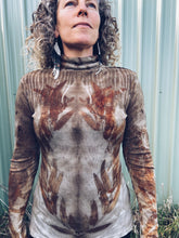 Load image into Gallery viewer, Earthy Gum Turtleneck ~ Merino ~ M
