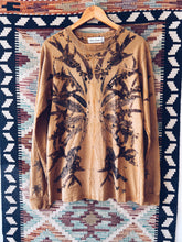 Load image into Gallery viewer, Maple &amp; Gum ~ Men's / Unisex longsleeve ~ Cotton ~ M
