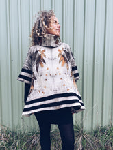 Load image into Gallery viewer, Ultra Thick Poncho ~ Wool ~ Freesize
