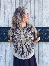 Load image into Gallery viewer, Thread Journeys Golden khaki Drift Top ~ Merino ~ L/XL
