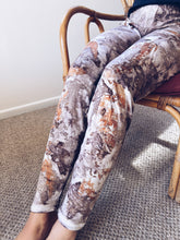 Load image into Gallery viewer, Thread Journeys Oak leaf Leggings ~ Merino ~ L ~ New
