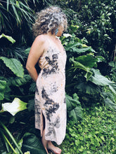 Load image into Gallery viewer, Apricot Strappy Dress ~ Linen ~ M/L Wild Botanica
