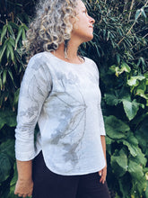 Load image into Gallery viewer, Herb Robert Shirt ~ Linen ~ XS
