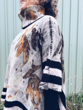 Load image into Gallery viewer, Ultra Thick Poncho ~ Wool ~ Freesize
