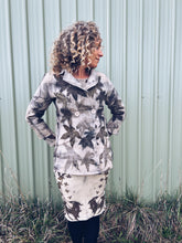 Load image into Gallery viewer, Liquid Amber Coat ~ Wool ~ XS
