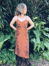 Load image into Gallery viewer, Rusty Orange Strappy Dress ~ Linen ~ S/M
