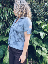 Load image into Gallery viewer, Twist sleeve top ~ Linen ~ XS/S
