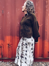 Load image into Gallery viewer, Thread Journeys Liquid Amber Skirt ~ Merino ~ M ~ NEW
