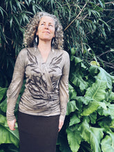 Load image into Gallery viewer, Cashmere &amp; Silk Wrap Cardigan ~ Cashmere ~ S/M
