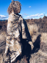 Load image into Gallery viewer, NZ Wool Blanket ~ Single ~ Oak &amp; Eucalyptus

