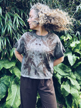Load image into Gallery viewer, Thread Journeys Avocado Drift Top ~ Merino ~ M
