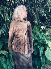 Load image into Gallery viewer, Brown Lambswool Cardigan ~ Wool ~ M/L
