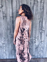 Load image into Gallery viewer, Wild pink dress ~ Linen ~ XL
