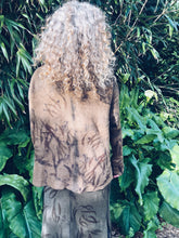 Load image into Gallery viewer, Brown Lambswool Cardigan ~ Wool ~ M/L
