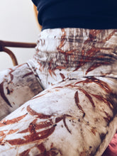 Load image into Gallery viewer, Thread Journeys Eucalyptus Leggings ~ Merino ~ M ~ New
