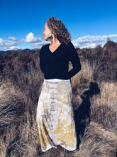 Load image into Gallery viewer, Thread Journeys Walnut leaf skirt ~ L ~ NEW
