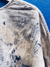 Load image into Gallery viewer, Feijoa top ~ Linen XL
