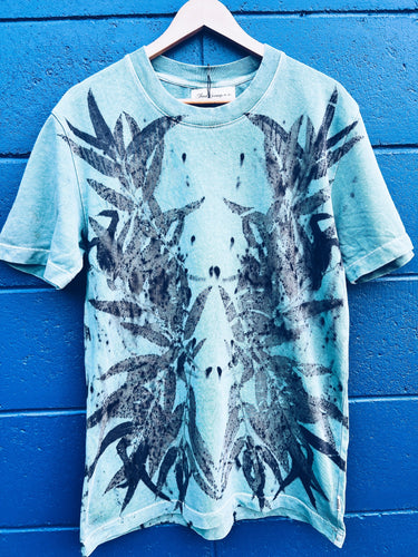 Wild Blue Tee ~ Cotton ~ M/L Homegrown Botanica