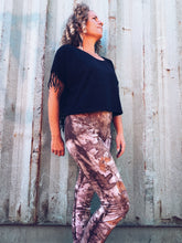Load image into Gallery viewer, Thread Journeys Oak leaf Leggings ~ Merino ~ L ~ New
