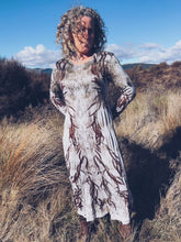 Load and play video in Gallery viewer, Thread Journeys Dress ~ Merino ~ L ~ NEW
