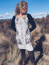 Load and play video in Gallery viewer, Thread Journeys Dress ~ Merino ~ S ~ NEW
